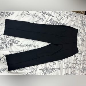 ASOS design Women’s black ankle pants US size 6